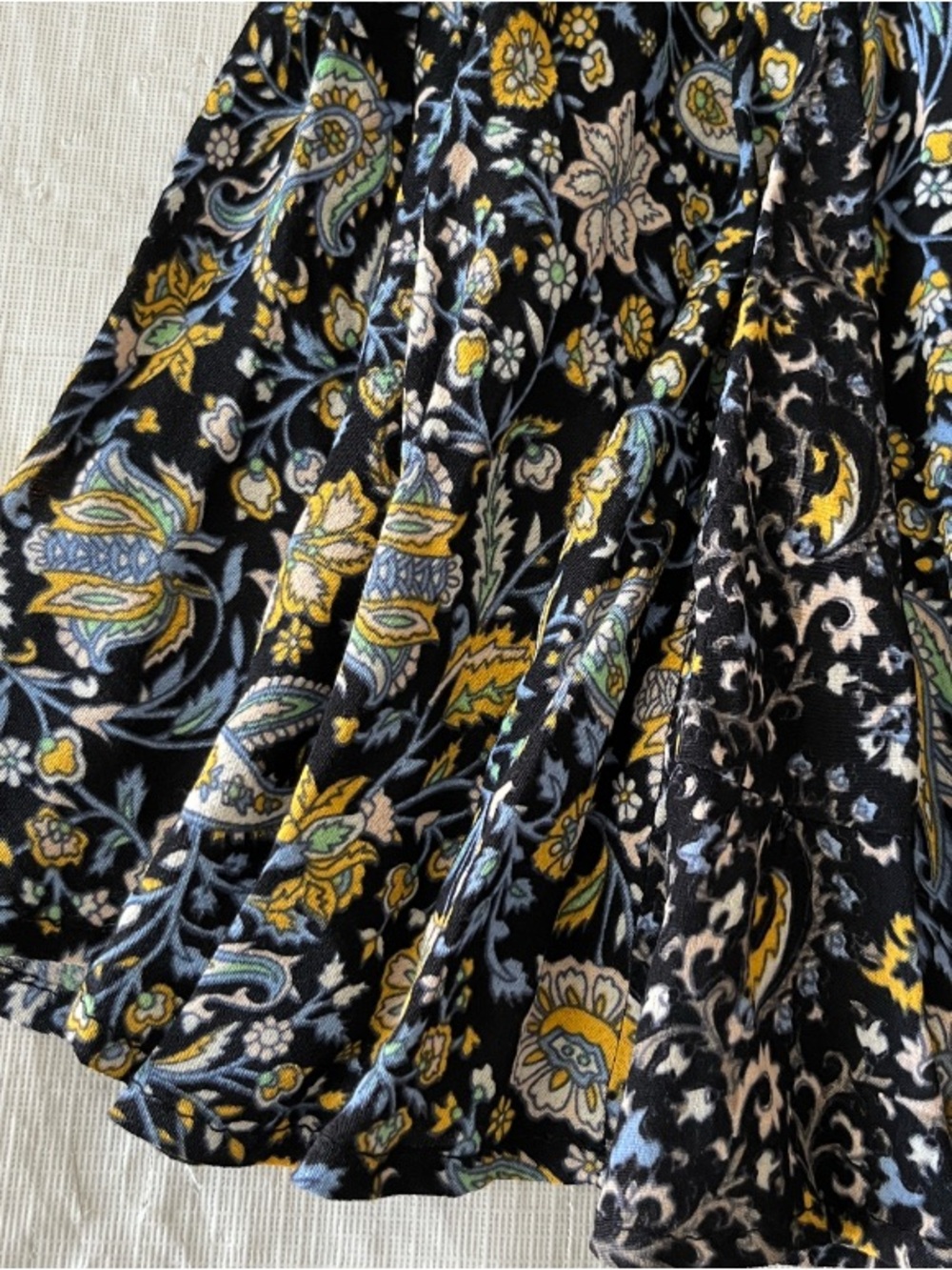 Forever 21 Floral Bohemian Style Mini Dress - Picture 4 of 5